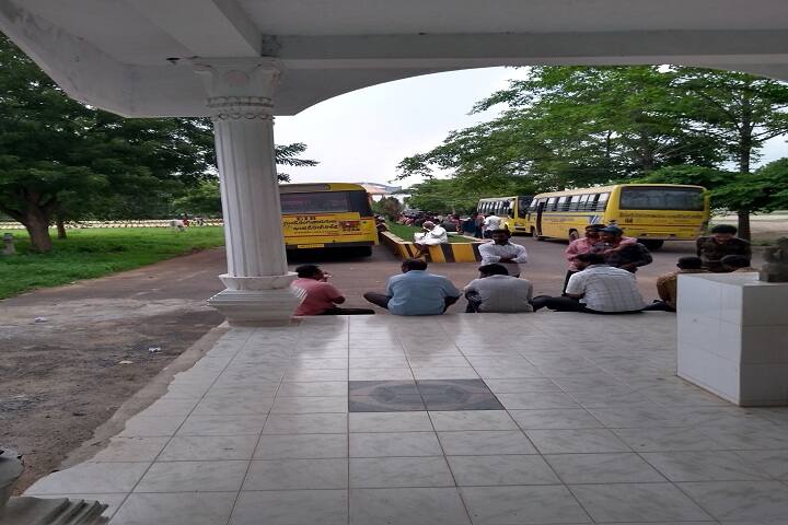 Chundi Ranganayakulu Polytechnic campus in Guntur, Andhra Pradesh, India — photo 6