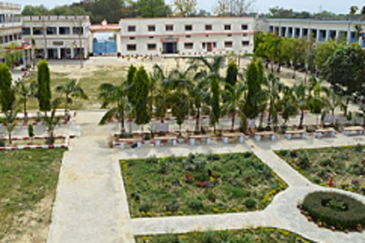 Kutir Post Graduate College campus in Jaunpur, Uttar Pradesh, India — photo 1