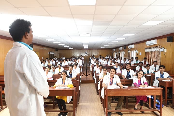 Bhaarath Medical College and Hospital campus in Chennai, Tamil Nadu, India — photo 4