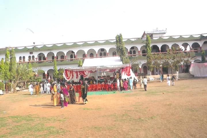 Priyadarshini Anjuman Islamia Girls College campus in Jabalpur, Madhya Pradesh, India — photo 1