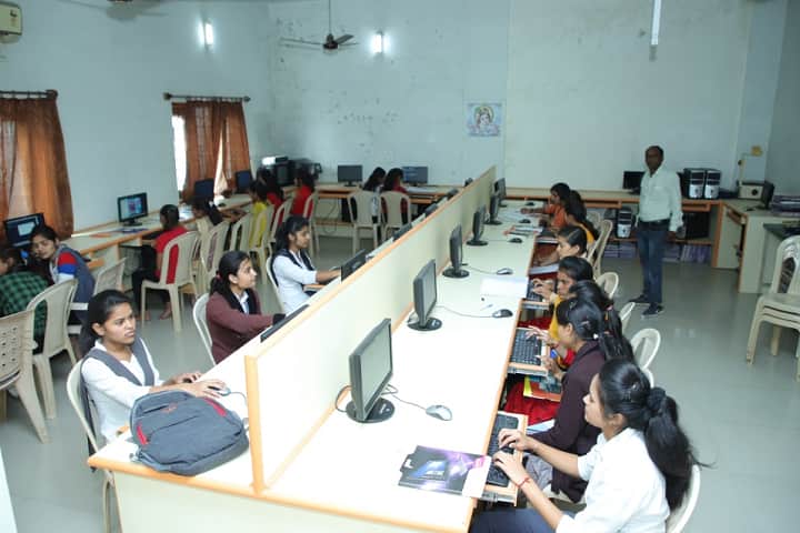 Shree Rewa Gurjar Bal Niketan College campus in Sanawad, Madhya Pradesh, India — photo 6