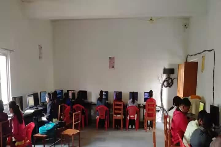 Mahatma Gandhi PG College campus in Dausa, Rajasthan, India — photo 6