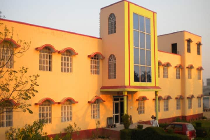 Rajasthan TT College campus in Churu, Rajasthan, India — photo 2