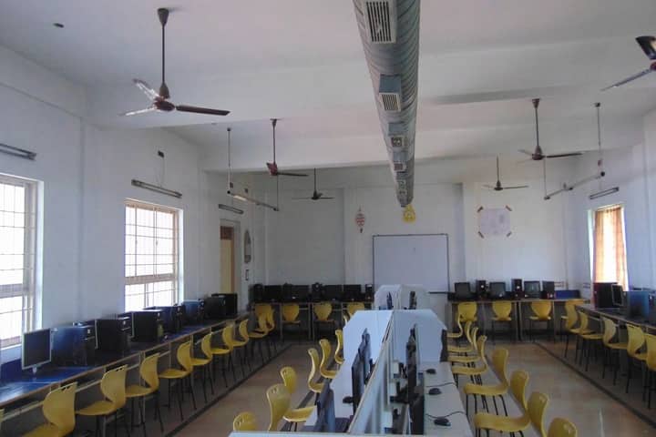 Shree Raghavendra Arts and Science College campus in Chidambaram, Tamil Nadu, India — photo 2