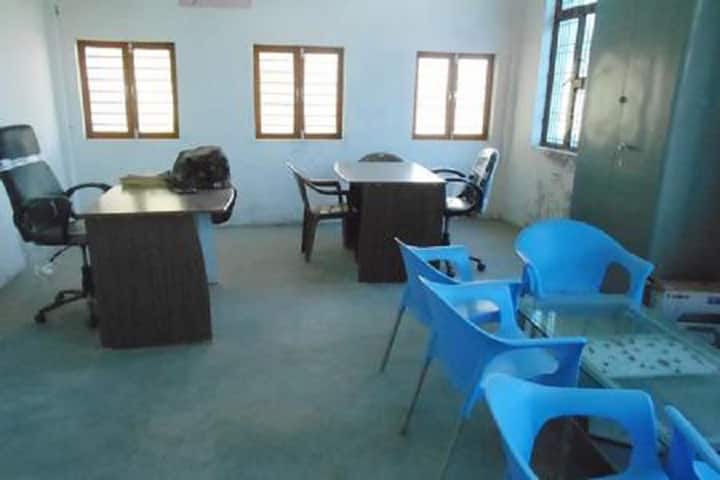 Shri Satyapal Singh Memorial Degree College campus in Shahjahanpur, Uttar Pradesh, India — photo 2