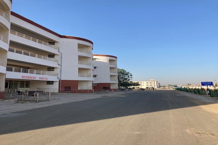 Shri Kalyan Government Medical College campus in Sikar, Rajasthan, India — photo 5