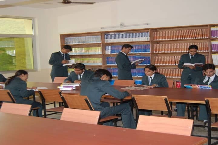 Maharaja College of Arts and Education campus in Debari, Rajasthan, India — photo 4