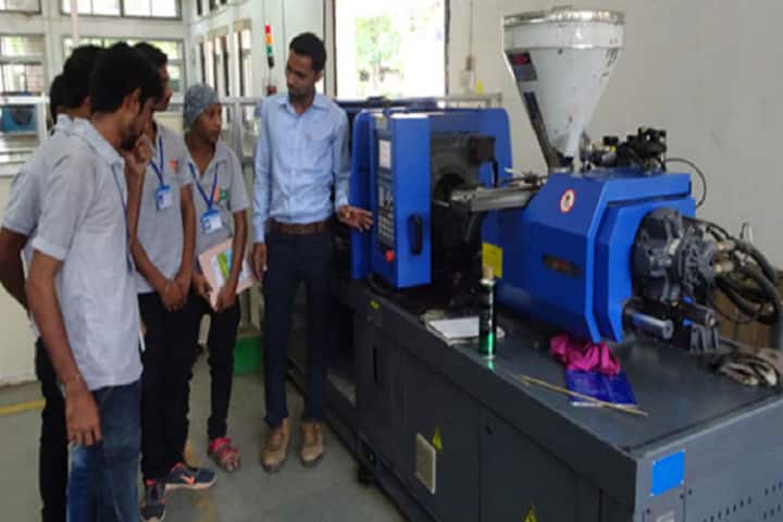 Central Institute of Plastics Engineering and Technology campus in Chandrapur, Maharashtra, India — photo 3