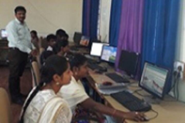 Government First Grade College campus in Kundgol, Karnataka, India — photo 4