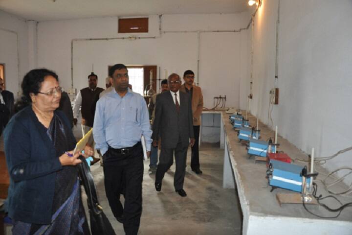 Tilak Dhari Post Graduate College campus in Jaunpur, Uttar Pradesh, India — photo 6
