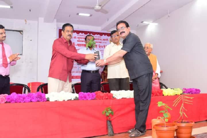 BP Sulakhe Commerce College campus in Solapur, Maharashtra, India — photo 6