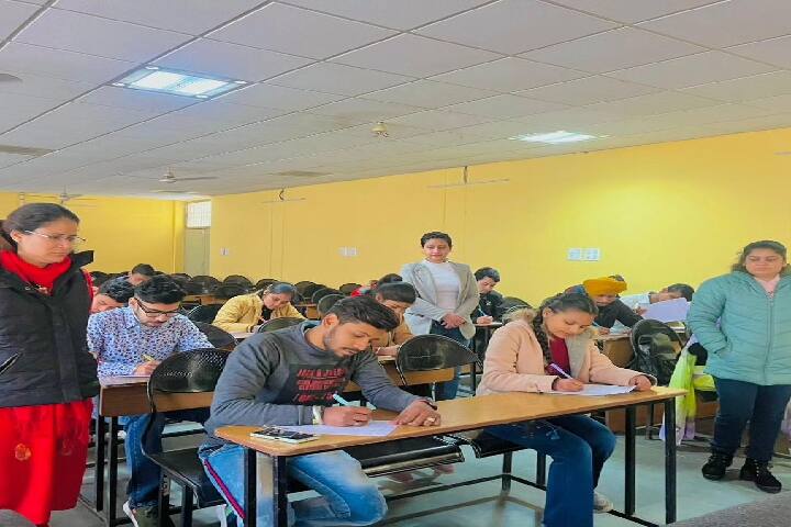 Guru Nanak Dev University College campus in Verka, Punjab, India — photo 3