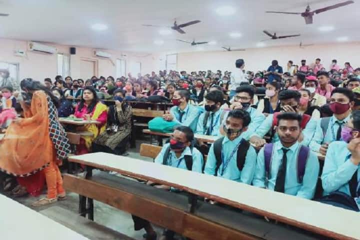 Government Autonomous College campus in Rourkela, Odisha, India — photo 3