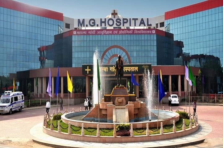 Mahatma Gandhi Medical College and Hospital, Jaipur campus in Jaipur, Rajasthan, India