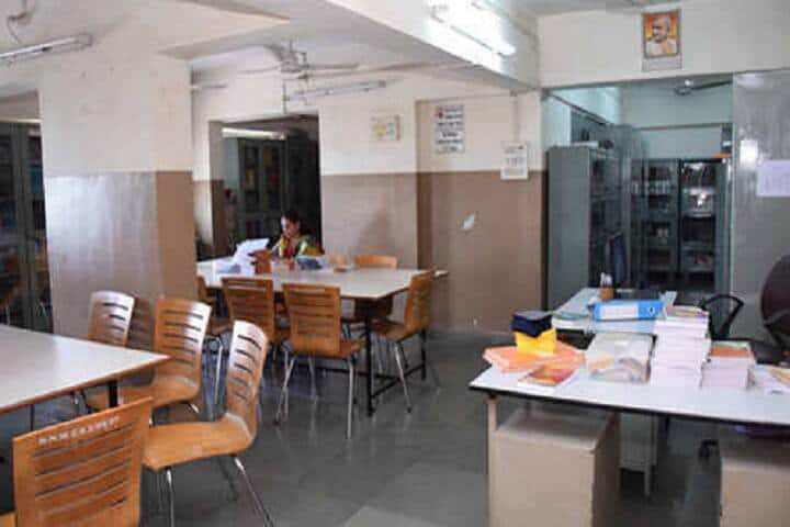 KHMW College of Science and Commerce campus in Mumbai, Maharashtra, India — photo 3