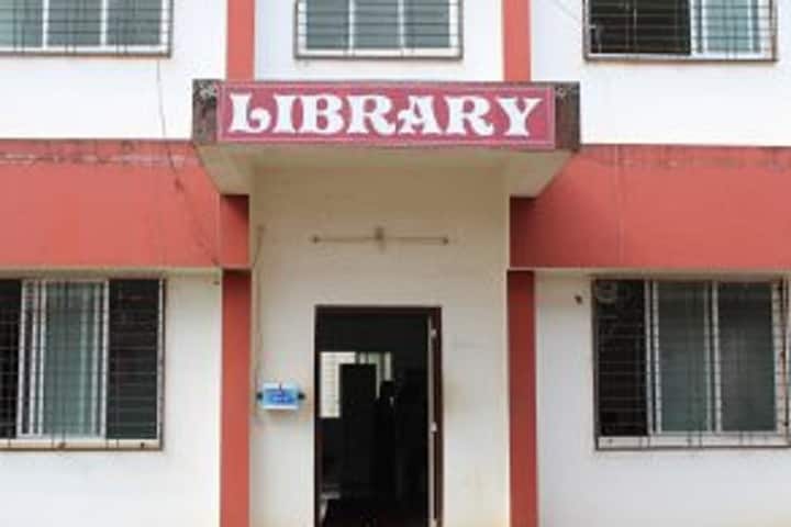 Shrimati Indira Mahadev Beharay College of Arts Shriman Chandulal Sheth College of Commerce and Shrimati Shobhanatai Chandulal Sheth College of Science campus in Khed, Maharashtra, India — photo 6