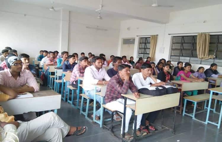 Lokmangal Science and Entrepreneurship College campus in Wadala, Maharashtra, India — photo 1