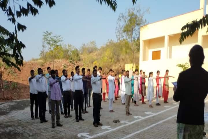 Shri Chandrashekar Mallikarjun Mamani Government First Grade College campus in Yaragatti, Karnataka, India — photo 4