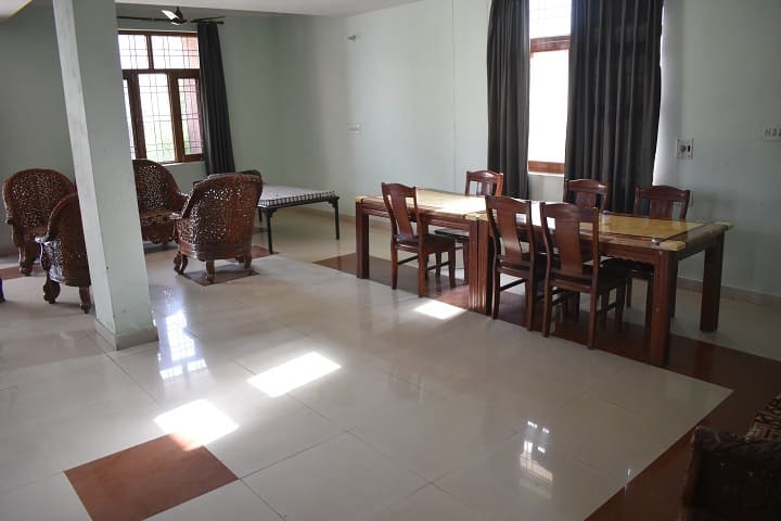 Apollo College of Veterinary Medicine campus in Jaipur, Rajasthan, India — photo 4