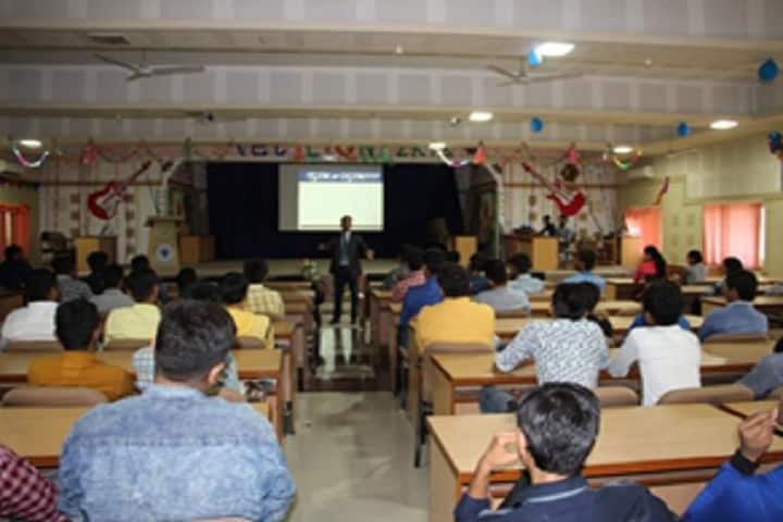 College of Veterinary Science and Animal Husbandry campus in Junagadh, Gujarat, India — photo 2