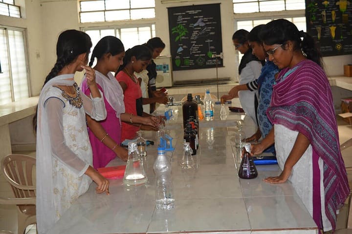 KIMS Degree and PG Colleges campus in Karimnagar, Telangana, India — photo 2