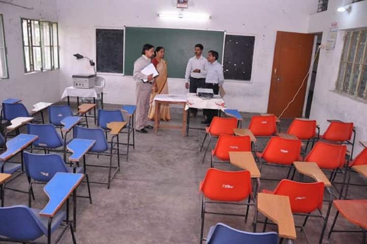 Career College of Management and Education campus in Lucknow, Uttar Pradesh, India — photo 4