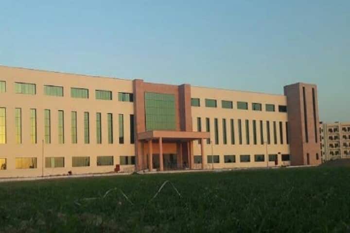 Government Medical College campus in Pali, Rajasthan, India — photo 1