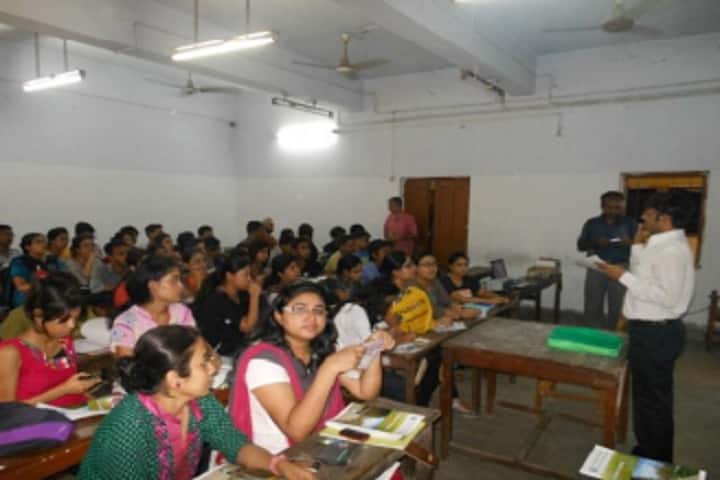 Netaji Nagar Day College campus in Kolkata, West Bengal, India — photo 1