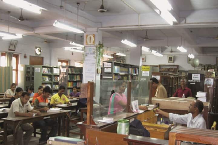 Netaji Nagar Day College campus in Kolkata, West Bengal, India — photo 3