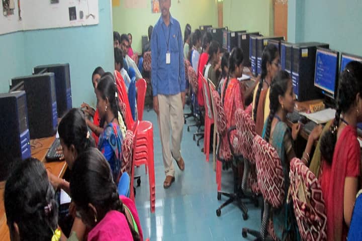 Sarada College campus in Vijayawada, Andhra Pradesh, India — photo 4