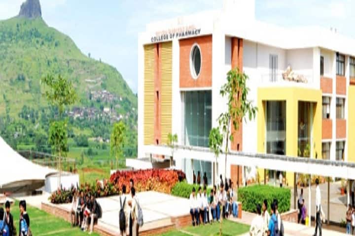 RG Sapkal Institute of Pharmacy campus in Nashik, Maharashtra, India — photo 1