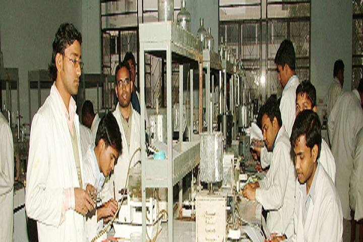 Rajashri Shahu College of Pharmacy campus in Markhel, Maharashtra, India — photo 3