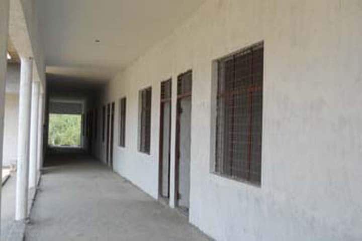 Chandra Pal Singh Degree College campus in Thakurdwara, Uttar Pradesh, India — photo 1