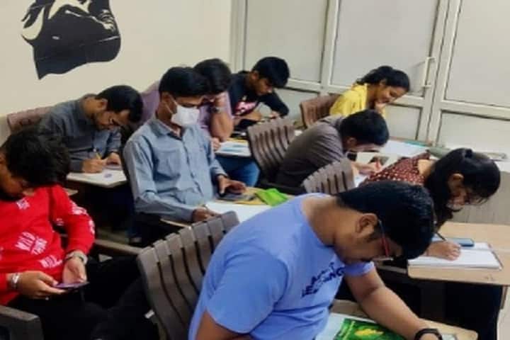 Kalapurnam Institute, Ahmedabad campus photo