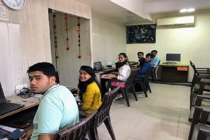 Kalapurnam Institute campus in Ahmedabad, Gujarat, India — photo 3