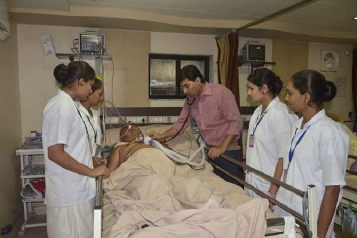 Mahatma Gandhi College of Nursing campus in Junagadh, Gujarat, India — photo 5