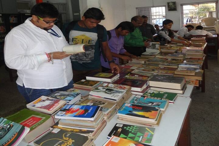 Sant Gadge Maharaj College of Commerce and Economics campus in Mumbai City, Maharashtra, India — photo 5