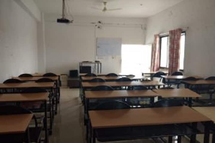Nanded Physiotherapy College and Research Center campus in Nanded, Maharashtra, India — photo 3