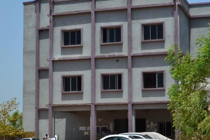 Yashwantrao Chawhan Arts Commerce and Science College campus in Lakhandur, Maharashtra, India — photo 2