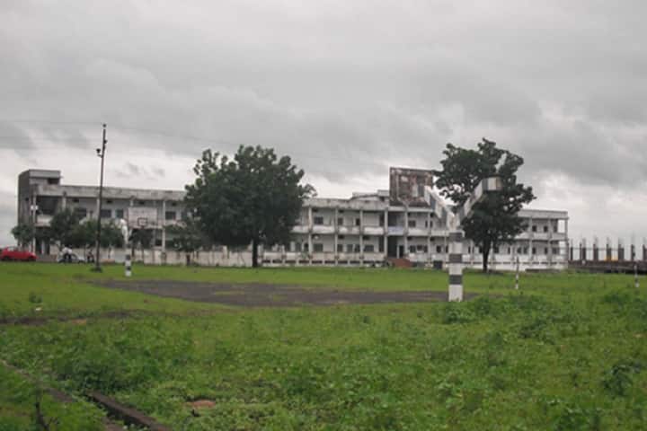 Shri Renukadevi Arts Commerce and Science Mahavidyalaya campus in Mahur, Maharashtra, India — photo 1