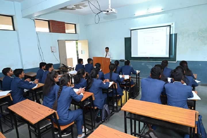 Sanjivani Rural Education Society's Sanjivani Arts Commerce and Science College campus in Kopargaon, Maharashtra, India — photo 5