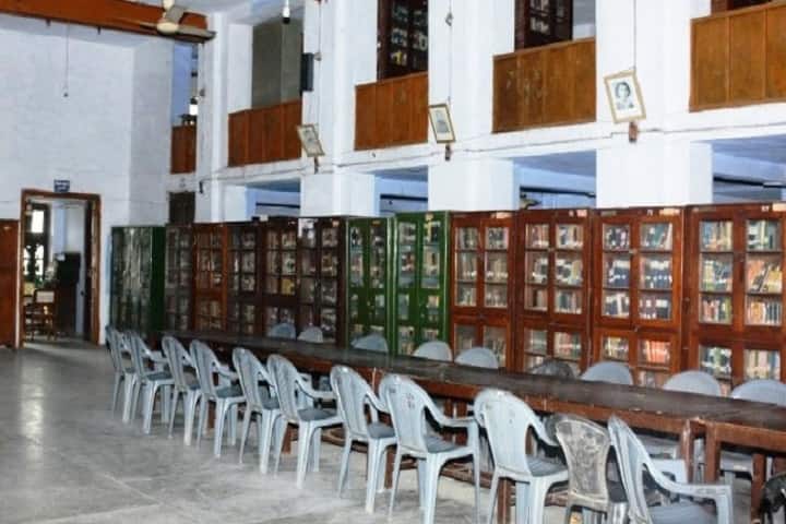 Kedar Nath Girdharilal Khatri PG College campus in Moradabad, Uttar Pradesh, India — photo 2