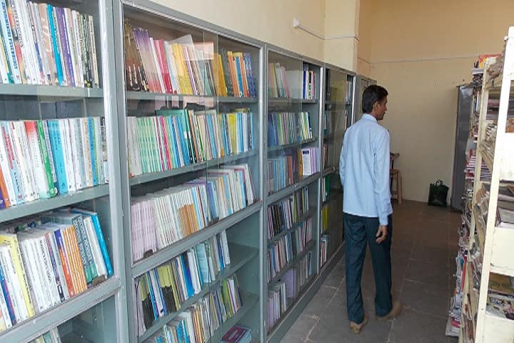 Shivajirao Deshmukh Shikshanshastra Mahavidyalaya campus in Shirala, Maharashtra, India — photo 6