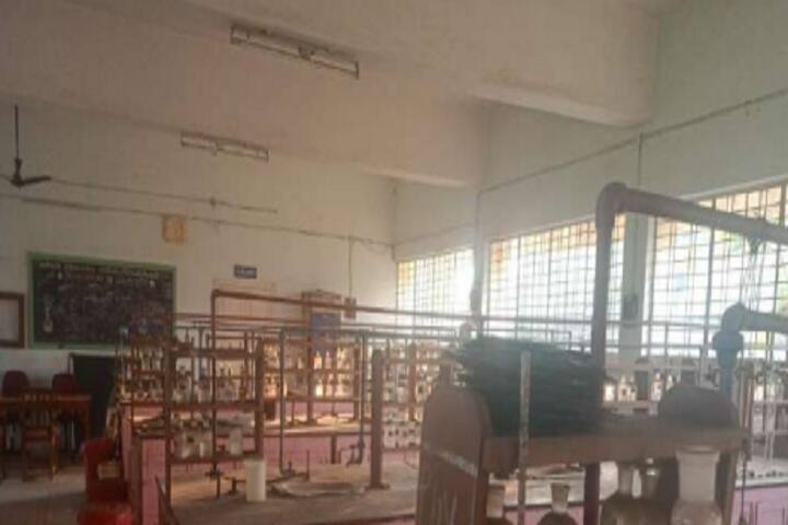 Shriman Bhausaheb Zadbuke Mahavidyalaya campus in Solapur, Maharashtra, India — photo 5