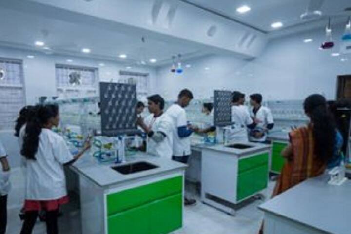 Prakash College of Commerce and Science campus in Mumbai, Maharashtra, India — photo 4