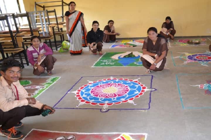 Dang Seva Mandal's Arts College campus in Nashik, Maharashtra, India — photo 5