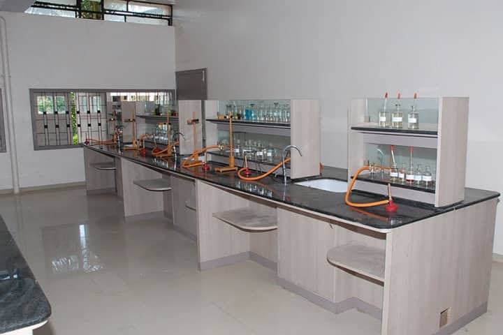 Shikshan Prasarak Sanstha's Sangamner Nagarpalika Arts DJ Malpani Commerce and BN Sarada Science College campus in Sangamner, Maharashtra, India — photo 4