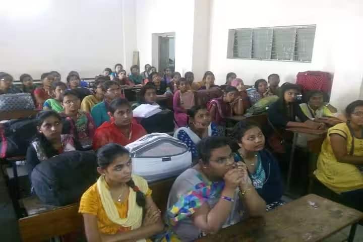 Indira Priyadarshini Government Degree College for Women campus in Hyderabad, Telangana, India — photo 2