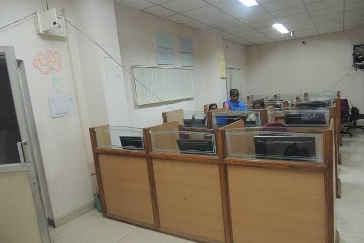 Indira Priyadarshini Government Degree College for Women campus in Hyderabad, Telangana, India — photo 3