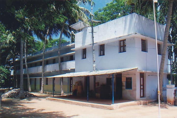Chamber of Commerce Manali Ramakrishna Polytechnic College campus in Thanjavur, Tamil Nadu, India — photo 4
